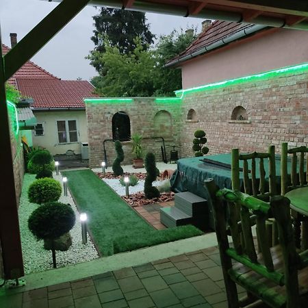 Bübáj Vendégház Eger Esterno foto