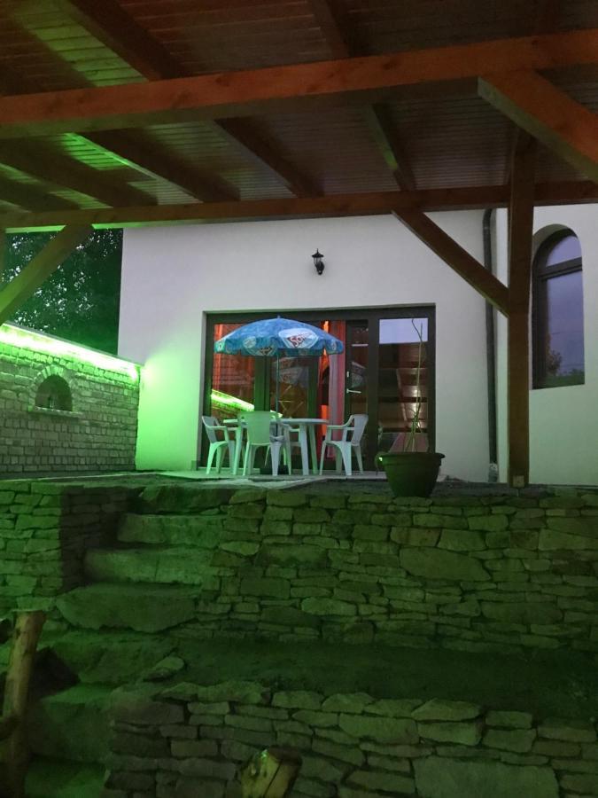Bübáj Vendégház Eger Esterno foto